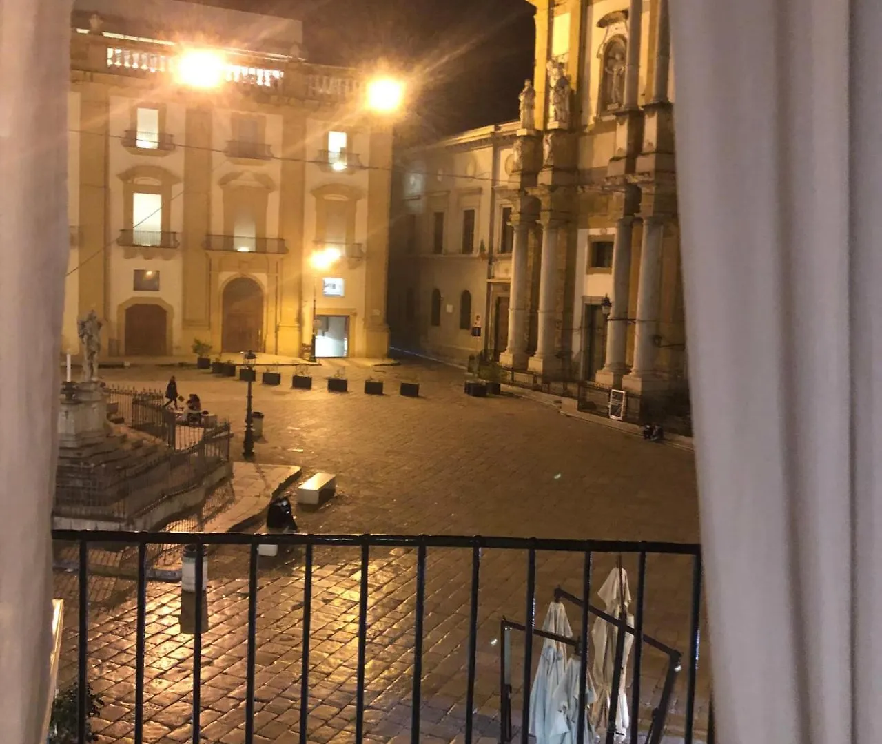 Plaza De Dominique Appartament - Loc Turistica 0*, Palermo